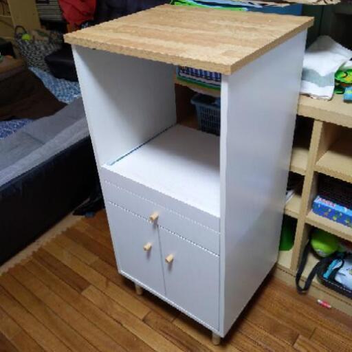 小さいキッチンボード