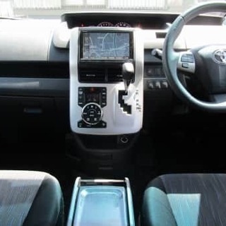 両側電動スライド、車高調、HDDナビ💓70系VOXY🚗