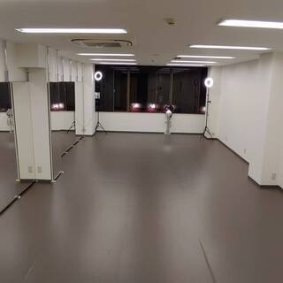 天神のど真ん中でドローン飛ばしてみませんか？