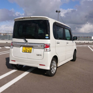 人気の白タントカスタム　車検付の画像