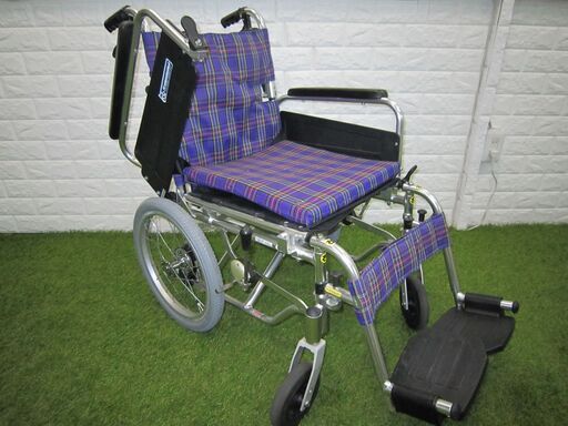 【中古】　車いす介助式（カワムラ　紫　左右タイヤ、チューブ新品交換済み）