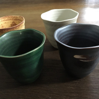 和風　湯呑み４個　おまけつき！未使用の画像