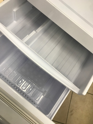 SHARP シャープ SJ-14E3-KW 2015年製 137L 冷蔵庫