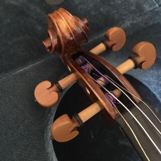 バイオリン4/4 ミュート チューナー 肩当 松脂付きの画像