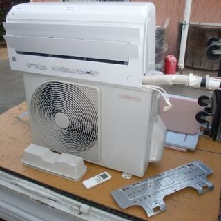 東芝２０１９年製お掃除機能付　エアコン　中古