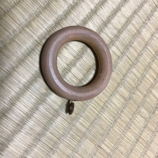 【再値下げしました】木製カーテンポール、取付具の画像