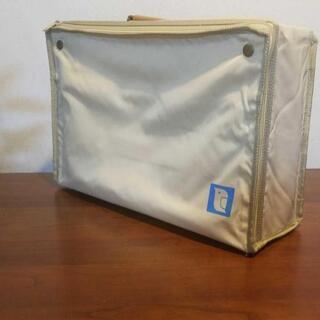 折り畳みバック　ベージュ