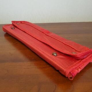 折り畳みバック　赤の画像