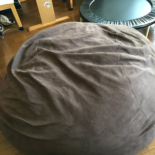 ［値下げしました］大きなクッションの画像