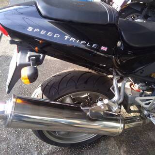 トライアンフ スピードトリプル ブラック TRIUMPH Speed Triple 955i カスタム無し トム・クルーズ仕様 ミッションインポッシブル 英国車の画像