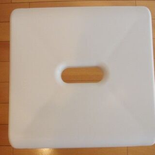 風呂イス（リセルバ）座面高め40cm・白の画像