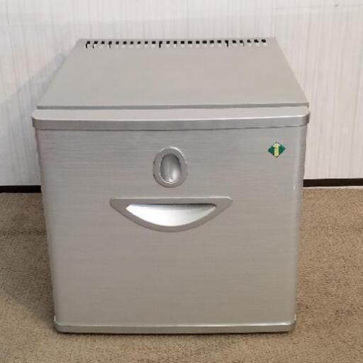 ジュージ工業 電子冷却式 \nサイレントミニ冷蔵庫 CB-21SA\n