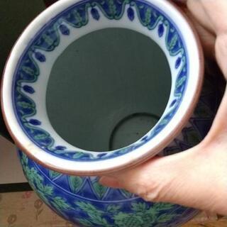 青華緑彩高台花瓶(大)の画像