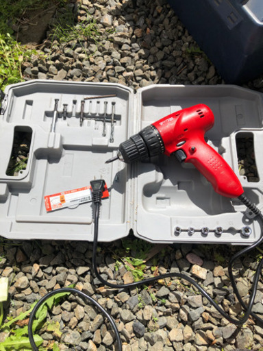 RYOBI電動ドリル　　100v有線
