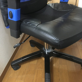 ハイバックオフィスチェア【日にち指定あり】の画像