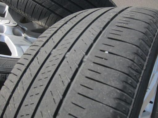 デリカD5　純正ホイール　タイヤ225/55R18　北海道