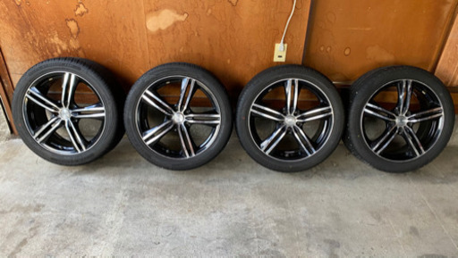 レオニス18インチアルミ&タイヤセット