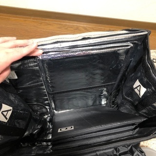 【終了】ウーバーイーツのバッグ(新品未使用)をお譲りしますの画像
