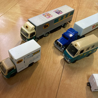 車、新幹線などのおもちゃ【決まりました】の画像