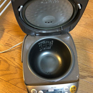 ZOJIRUSHI炊飯器の画像