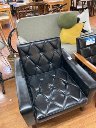 カリモク60  ロビーチェア　1シーター　スタンダードブラック