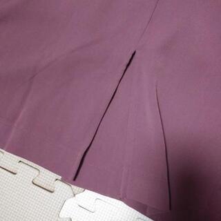 新品★濃いくすみピンク　肩紐調節可能/前釦スカートの画像