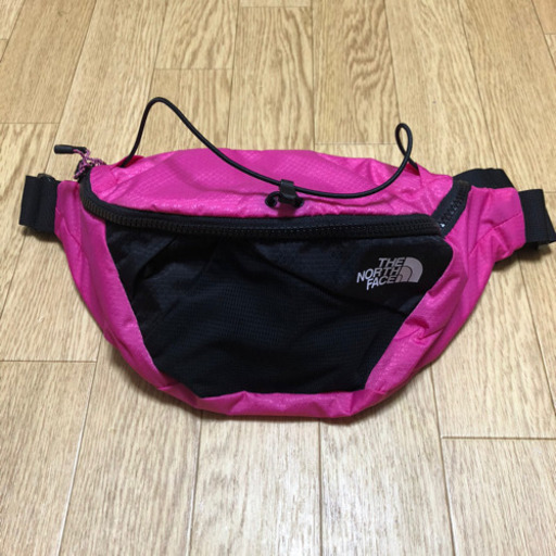 【《お値下げしました》THE NORTH FACE 】ウエストポーチ バッグ 色：ピンク