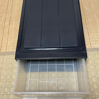 initプラスチック押し入れ収納ケースの画像