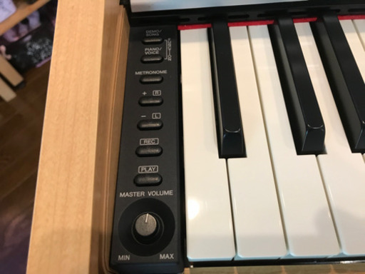 電子ピアノ