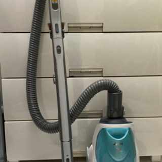三菱掃除機　2017年製　紙パックのおまけ付き