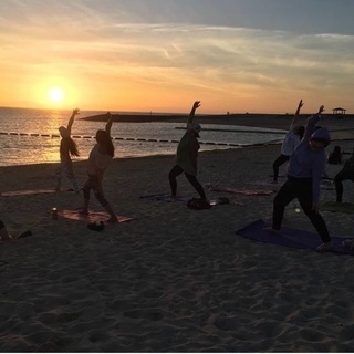 BeachYOGA(Morning,Sunset,Sunrise)の画像