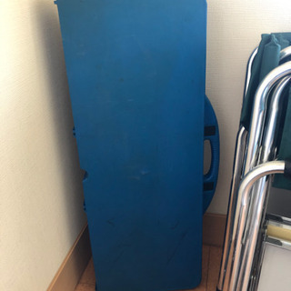 【受渡済】アウトドア　イス４脚・テーブルセットの画像