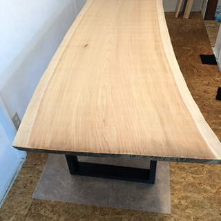 激安 極上木目 大きめ 長さ219cm×幅最大89cm 無垢 一枚板ダイニングテーブル 近場配送無料 表面加工 塗装サービス中☆の画像