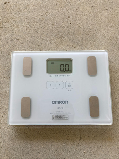 OMRON体重計