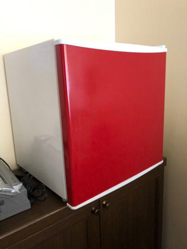 （取引中）美品　小型　コンパクト　冷蔵庫　46L