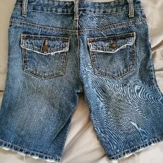 レディース　ジーンズハーフパンツの画像