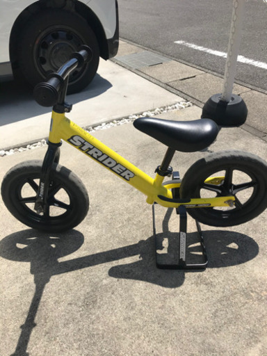 極美品】STRIDER 12 SPORT ストライダー イエロー 日本正規品