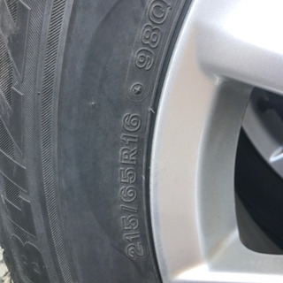 スタッドレスBS215/65R16アルファード純正の画像