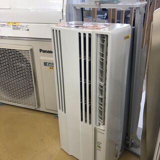 窓用エアコン❕ 2017年製❕ 枠・リモコン付き❕　ゲート付き軽トラ”無料貸出❕購入後取り置きにも対応 ❕即日配送❕　R166 窓用エアコン❕ 2017年製❕ 枠・リモコン付き❕ ゲート付き軽
