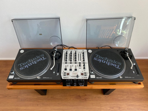 ターンテーブルセット　Technics SK-1200MK5 \u0026 BEHRINGER VMX 300