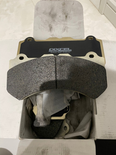 グランドチェロキー　srt8 ブレーキパット　ディクセル