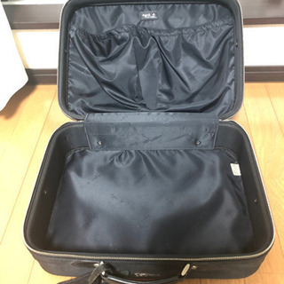 ★値下★【廃盤品•希少】アニエスベー　トランクの画像