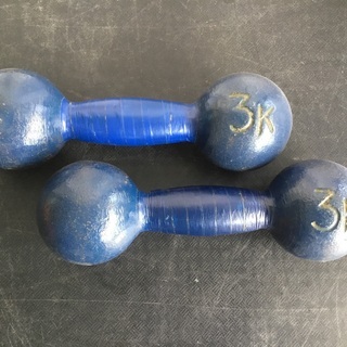ダンベル3キロ 