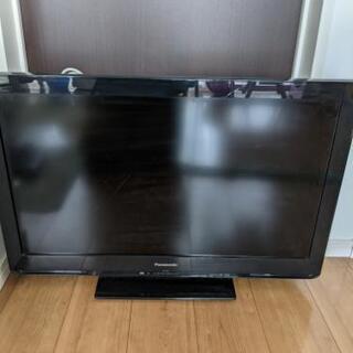 お話中　32型テレビとブルーレイプレイヤー　セットで