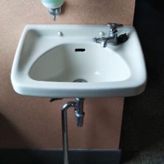 手洗い場、蛇口、石鹸入れ付き(受付5月初旬まで)の画像