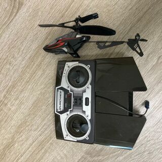 ラジコン　ヘリコプター　（手渡し）