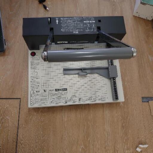 PLUS 裁断機（ペーパーカッター）PK-513LN-A