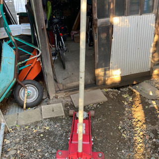アストロ製3トン低床ガレージジャッキの画像