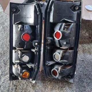 ランクル70プラド純正 テールの画像