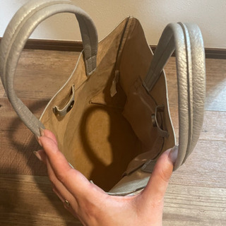 シルバー　バックの画像